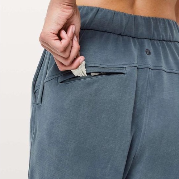 Lululemon Lab Lisse Jogger - Picture 7 of 8